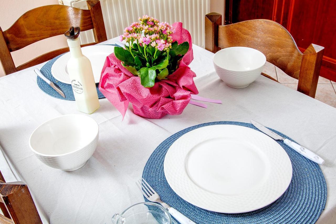 Cozy Country House Hotel Kalivia Thorikou ภายนอก รูปภาพ
